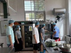 沉堂后厨、物资仓储、洗消区域、留样专区等点